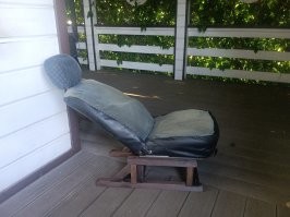 Ну... У меня на даче, например, кресло от машины используется. :)