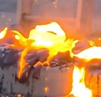 Боюсь спросить, а где электрик? Не тут ли он булькает?!