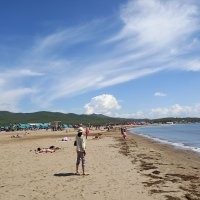 Приезжайте в Приморский край! Море, леса, сопки - красота, никаких нищих, озлобленных абхазов и понтовитых дагов. Билеты дороговаты, но на отдыхе отобьется и никто гадости картавить не будет и в спину плевать! Мазута в море НЕТ!!!!