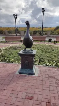 Памятник Гусю. г. Шадринск.