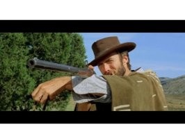 Сейчас относительно не сложно разрешение на гладкоствол получить. 

Что-то как-то нет массовыхперестрелок на улицах. 

А вот с легальным нарезным короткостволом, найти владельца оружия гораздо проще, в отличии от гладкоствола. 
Пулетека и гильзотека в органах.