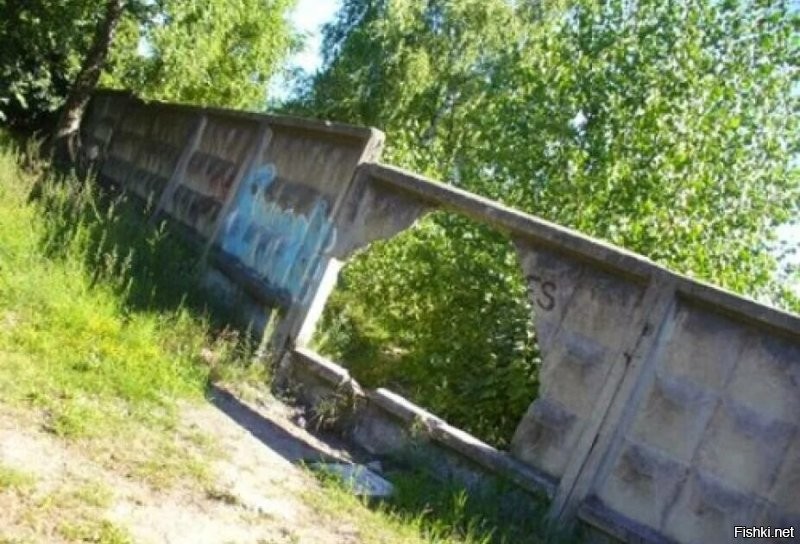 Власти и жители Наро-Фоминска устроили противостояние из-за тропинки