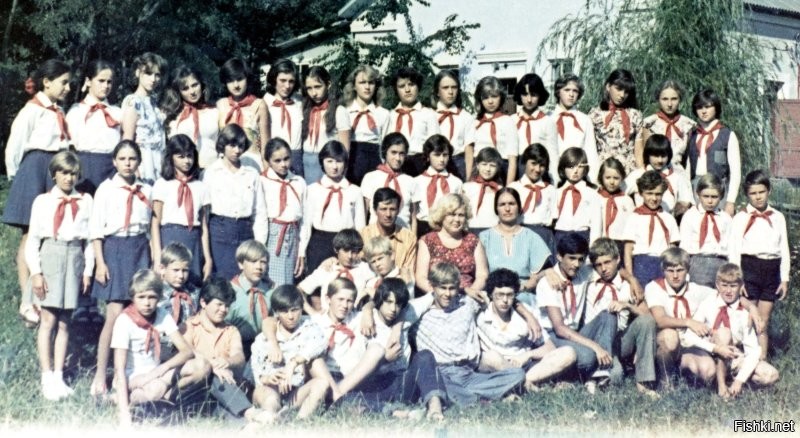 Пионерский Лагерь "Сафоновец" п. Гезель- Дере под Туапсе.
1980 год Первая смена