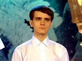 В Нягани потолок рухнул рядом с посетителями торгового центра