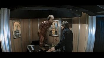 Внешность обманчива: 10 зарубежных звёзд с неожиданно высоким IQ