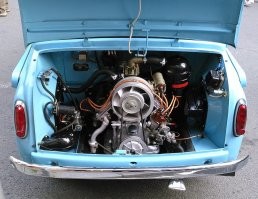 Вообще отличный мотор. Почти такой только круче я видел на запорожце.