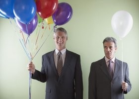 Может себе позволить.