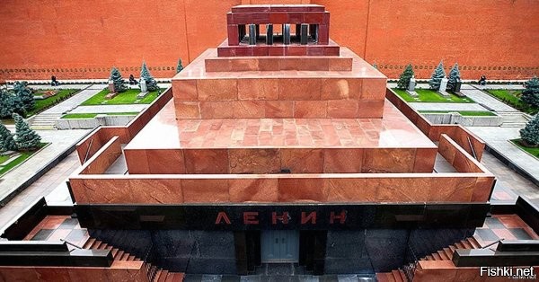 Ну, не знаю. Вот товарищ, уже 100 лет лежит и всё как живой.