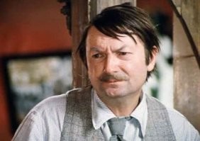 И все чинно-благородно. По-старому.