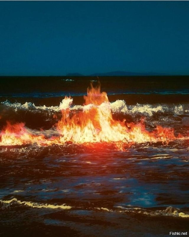 И море....