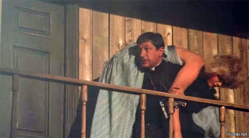 Пастор, поди, все ладони себе стёр
