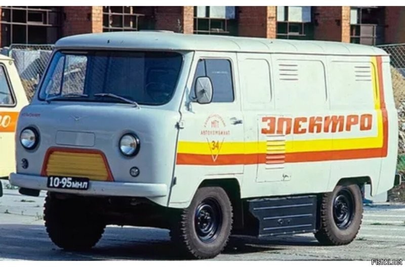 Рассекречен интерьер первого электрокроссовера Li Auto