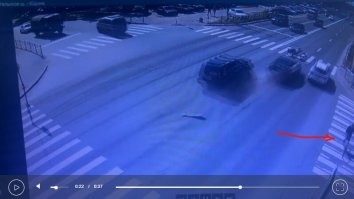 В Северодвинске похоже все на великах переезжают переходы