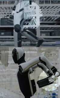 А вы обратили внимание, как технично умолчали, что для такой замены, сначала должен механик подойти и манипуляторы у робота поменять?