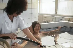 Пф.В Кавказе в санатории по путёвке и сейчас такую фотку сделать можно.Ни чего не изменилось ).