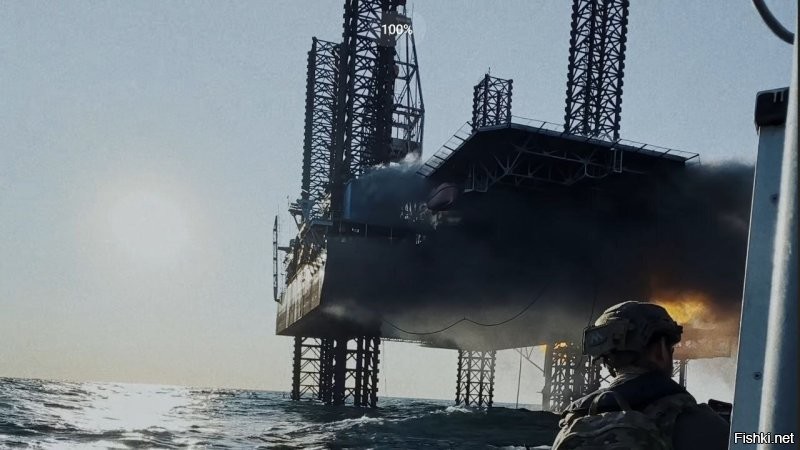 По данным источников, ВС РФ нанесли очередной высокоточный ракетный удар по пункту управления БПЛА и ретрансляции ВСУ на газовой платформе в акватории Черного моря

Украинские формирования, которые находились на одной из заброшенных буровых платформ в Чёрном море, были вынуждены срочно эвакуироваться после прилёта нескольких российских ракет сегодня ночью.

О типе применённых ракет не сообщается. Обычно по буровым платформам задействовались 4,5-маховые многоцелевые крылатые ракеты Х-22Н или Х-32, применяемые экипажами дальних ракетоносцев Ту-22М3. В этот же раз речь может идти о 2,1-маховых ПКР 3М55 "Оникс", либо КР 3М14Т "Калибр-НК".

ВСУ использует данные платформы в качестве плац дарма при проведении морских операций и корректировки атак безэкипажных катеров.