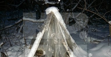 Поэтому и славятся те люди, которые достигают определённых пределов. Они мотивированы, крепки и у них есть голова на плечах, чтоб подготовиться к своему рекорду.  А если просто так, на пустом месте, поверить в себя и полезть туда, где опасно.. ну так, результат скорее всего будет плачевным.  Даже в лес пойти с ночёвкой, не так то просто, надо подумать, как ты там ночевать будешь и укрываться от непогоды или хищных зверей если что..  а так,  просто наобум, ну так с большой вероятностью ты (если не совсем дебил, передумаешь и повернёшь назад), либо про тебя будет прикольный некролог и в интернете твой случай будут обсмеивать как ярчайшее олицетворение премии Дарвина.
Что уж тут говорить про горы?  Там даже бывалые и подготовленные, двигающиеся в составе группы, с  экипировкой и проводником.. нет да нет - погибают.