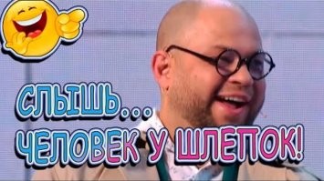 Топ странных городских скульптур: в грузинском Батуми можно буквально встретиться «у шлёпок с большими яйцами»