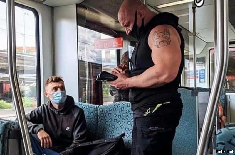 В Москве билет покупает даже водитель