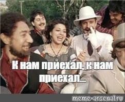 В Индии сотрудники  начали плясать при виде иностранного клиента