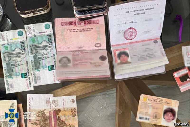 Будешь смеяться, но реально такие "доказательства" лепят. Вот фото  доказательств что публикует СБУ. 
Правда заметил, что все больше сомневающихся появилось по сравнению с 22 годом. Видимо что то на 4-й год стало доходить...