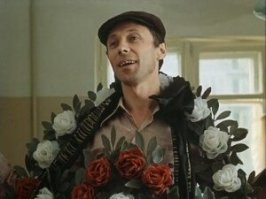 Странно что еще венок на шею не надела.