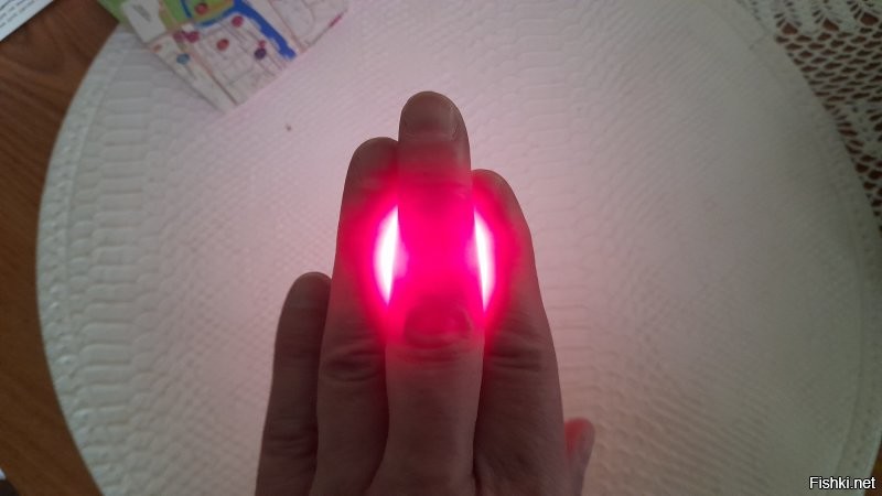Во блин, оказывается, у меня кисть из силикона
