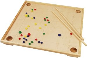 Игру, что Вы вспомнили, у нас называли "корона"