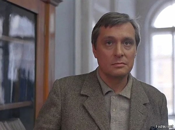 По мне , так он -  Бузыкин.  Образованый , умный, начитаный - но мямля. От его выступлений в ООН и на других площадках - толку практически нет.