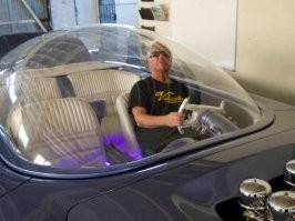 Эта машина несколько раз появлялась на шоу Storage Wars на  Discovery Channel. Ее владельцем был Барри Вайс, один из участников. Но, согласно информации из интернета, он все еще жив