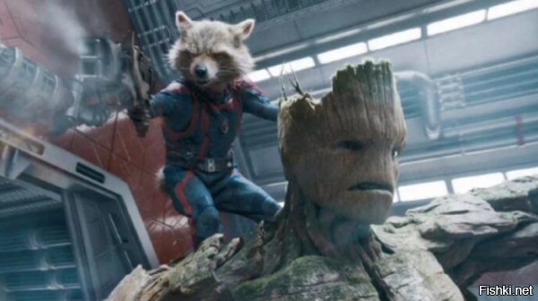 Милого енота засняли в метро Москвы