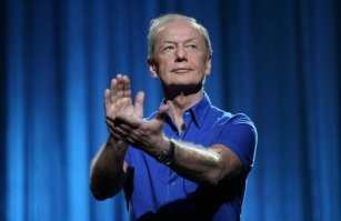 Не ищите здесь смысл. Здесь в основном маразм
