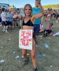 Скрины из соцсетей