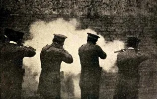 Парень не отдал грабителю смартфон и едва не лишился жизни