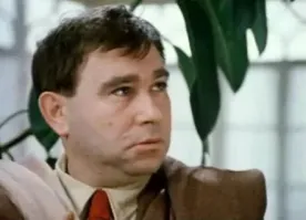 Очень много так называемых «королей эпизодов».
Их играли талантливые актеры которым, увы не довелось сыграть главных ролей
Тем не менее, даже в крохотных отрезках, они были великолепны
Дополню список