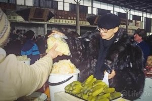 хакамада... Показала лишь одно, что чуть пиара, имидж, делание умного лица , очки , которые придают иллюзию мудрости, плюс фамилия - дальше можно нести дичь и ересь, главное побольше непонятных умных слов - и стриги деньги с лохов.