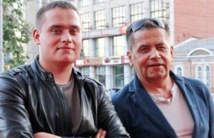 пластическую операцию чтоли сделал?