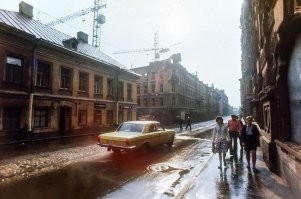 24-ка, заниженная уже тогда, в СССР?
Вот же ж нормальная "Волга"...