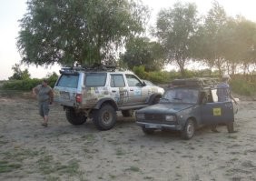 У меня знакомый есть, он тоже на Жигулях путешествовал. 
Только у него не универсал, а седан. :)