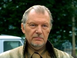 Очередной поляк, ЖД переезд и шлагбаум