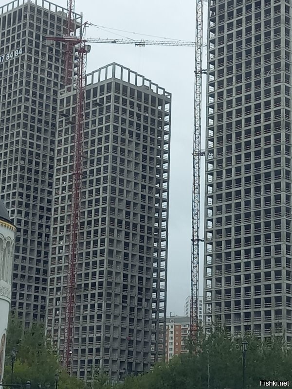 Москва - одна из самых комфортных и красивых мировых столиц
======================
Для туристов, но не для жителей.
Просто фото - комфортным такое жилье назвать НЕЛЬЗЯ: