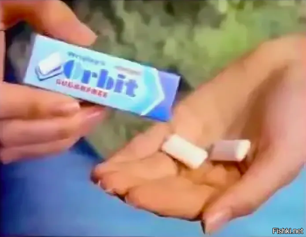 Это маркетинговый ход, также как с жвачкой, в рекламе показали, что надо сразу две зажёвывать и продажи увеличились.