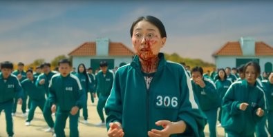 игра в кальмара. там игроки не бояться запачкаться. особенно к концу игры.