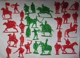 ...отвратительные "солдатики" (( - их невозможно было поставить, всегда падали...