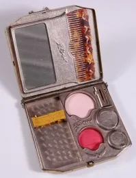 Это монетница