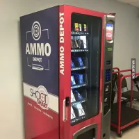 Автомат по продаже живых червей. Истлейк, Огайо. 1957 год