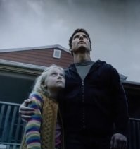 Высадка инопланетных завоевателей. Водителя нужно проверять на "А и Б сидели на трубе".