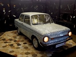 Америкосы... Aston Martin...Сплошной плагиат!
Вот неповторимый оригинал