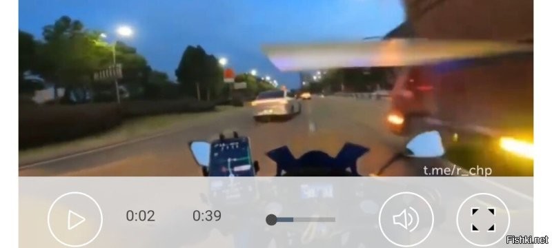 Шлем спас жизнь мотоциклисту