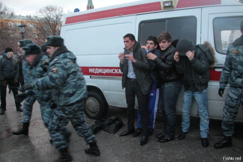 15 лет назад, после похожего беспредела черножопых в Москве 2 дня гоняли!